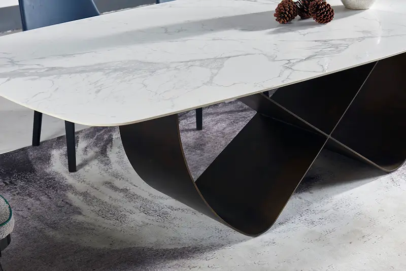 Detalles de la estructura metálica de la mesa de lujo DT9041