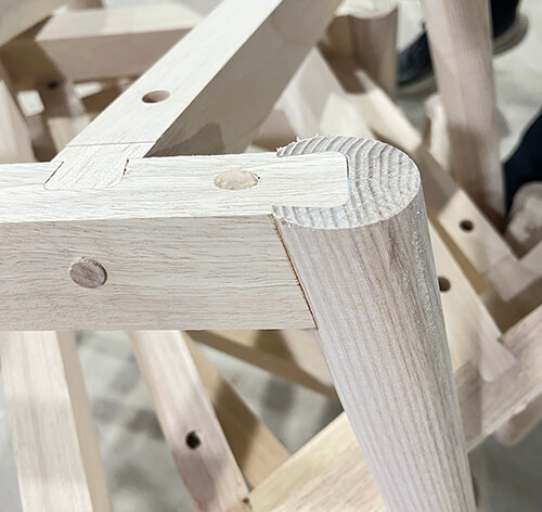 Juntas reforzadas de las patas de la silla Juntas reforzadas de las patas de la silla